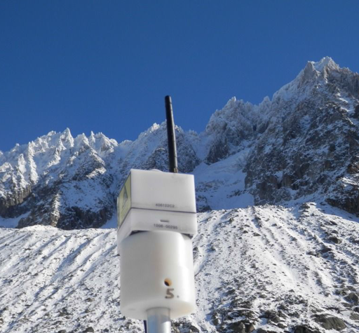 Le Geocube sur le glacier de l'Argentière